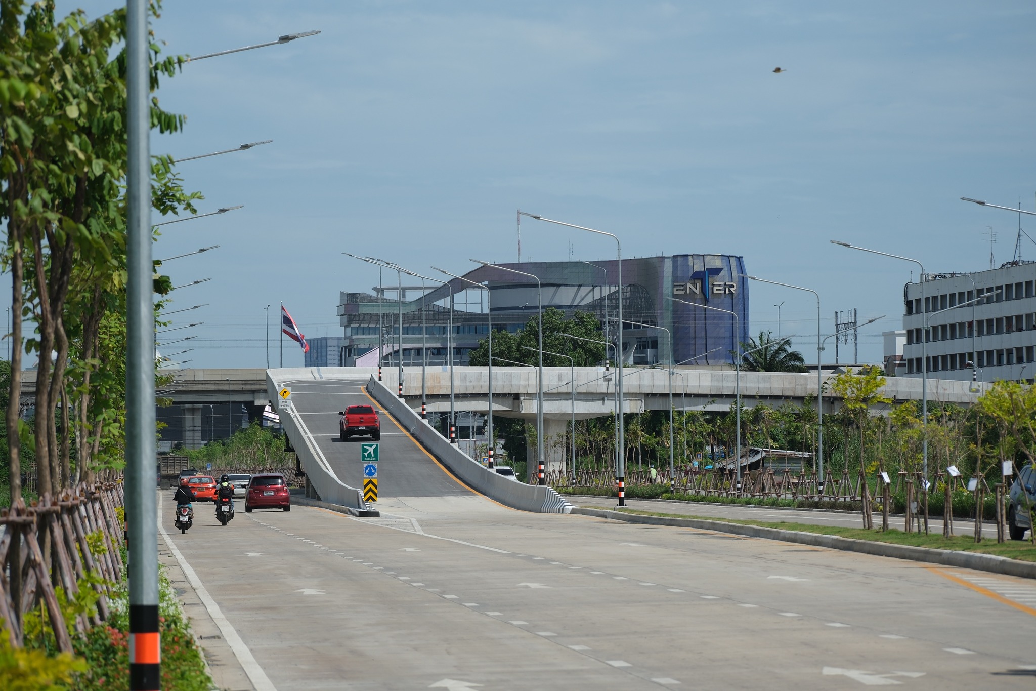 ถนนทางเชื่อม เทพรักษ์ พหลโยธิน วิภาวดี